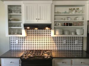 Clean kitchen countertop