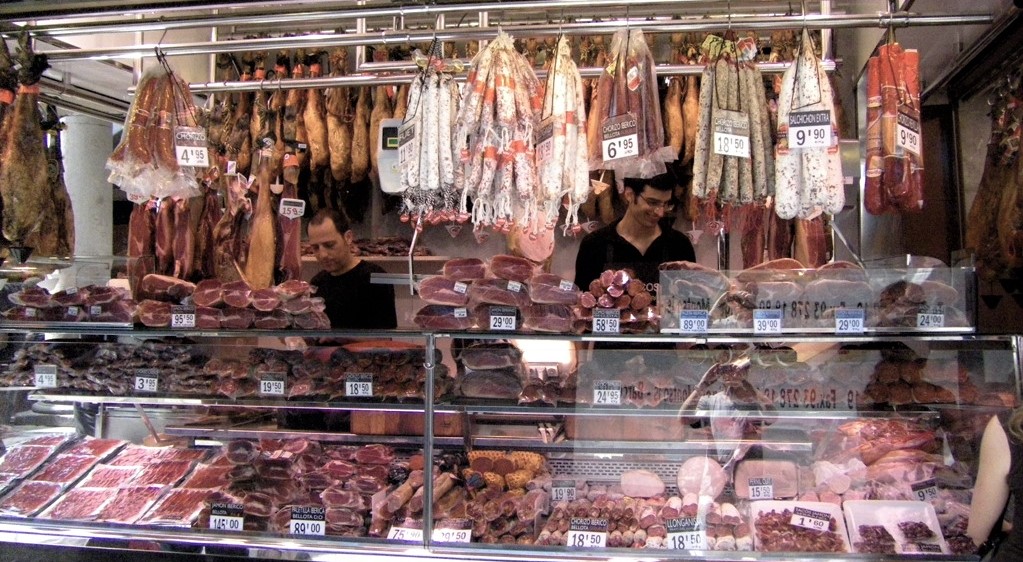 Meat stand with chorizo and longaniza